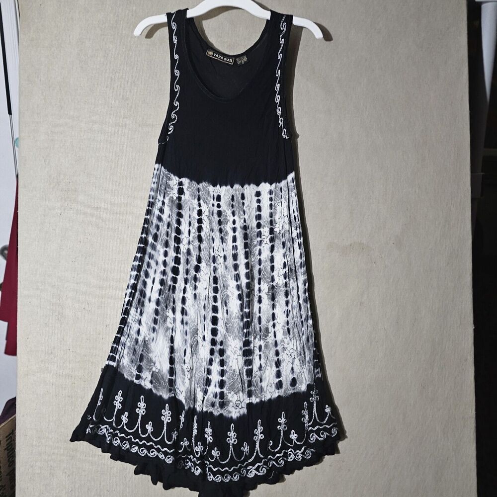 Raya Sun Black Tie Dye Kaftan Dress Women's Size Small Embroidered Pointed Hem